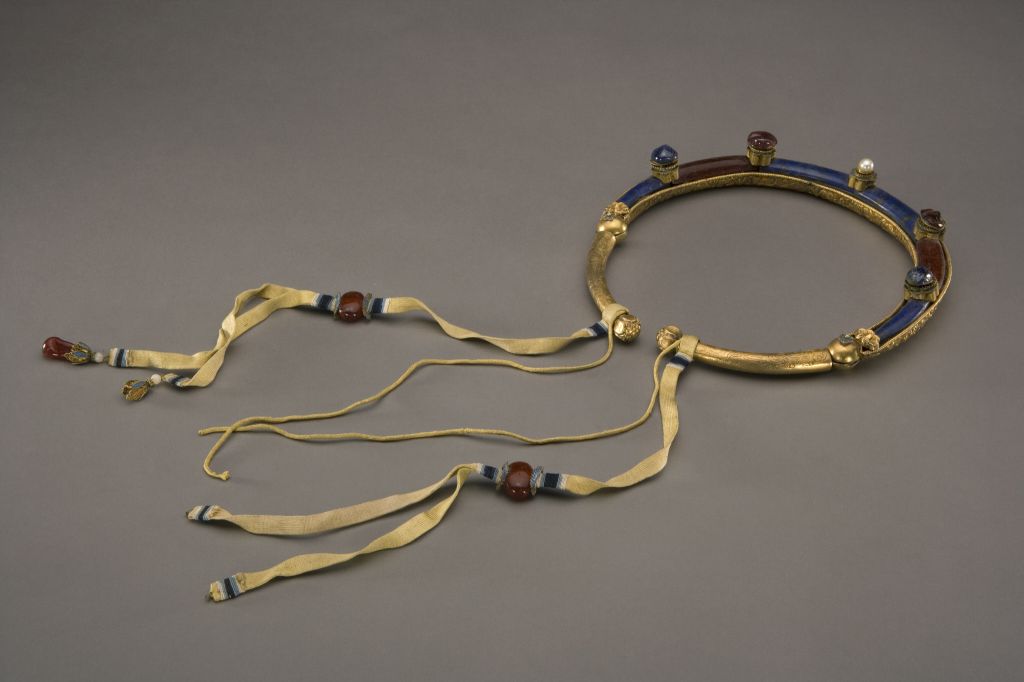 图片[1]-Gold inlaid lapis lazuli collar-China Archive